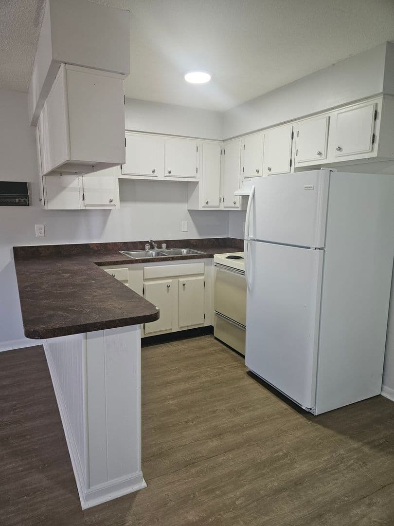 Evansville Apartment: 2900 N Fulton Ave