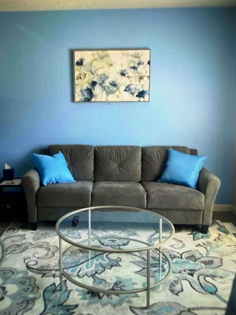 Mt. Vernon Apartment: 525 Green Valley Dr - Air B&B Apt #1