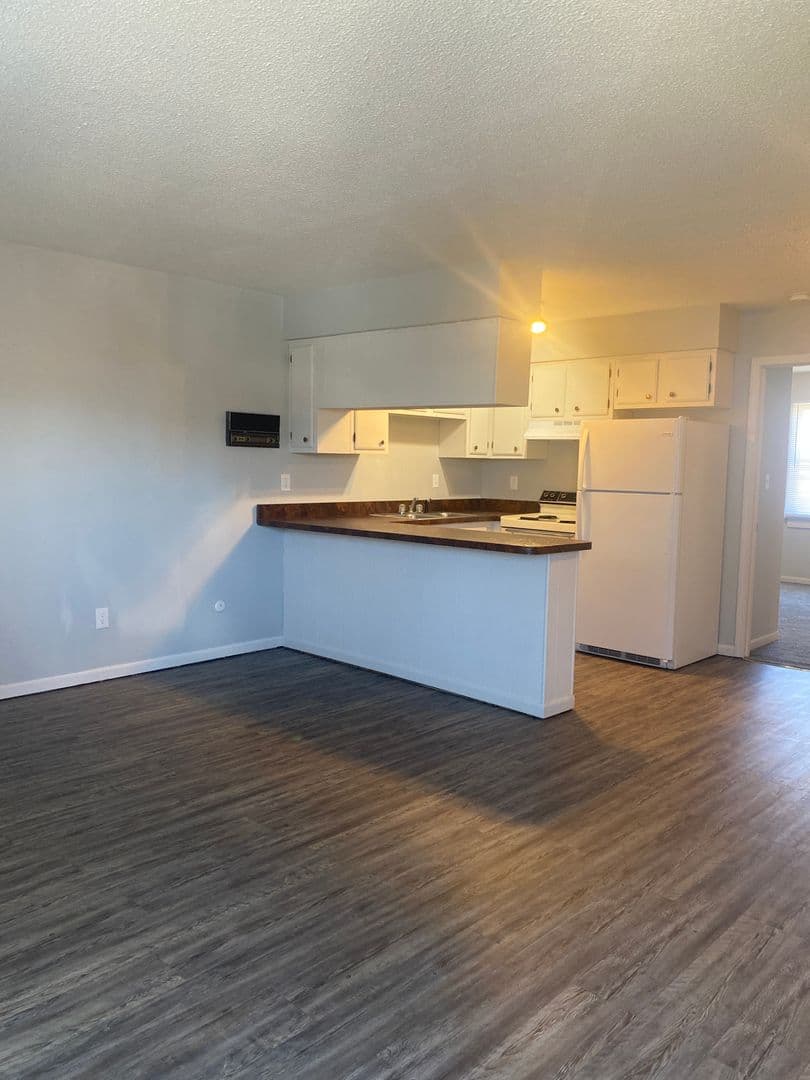 Evansville Apartment: 2900 N Fulton Ave