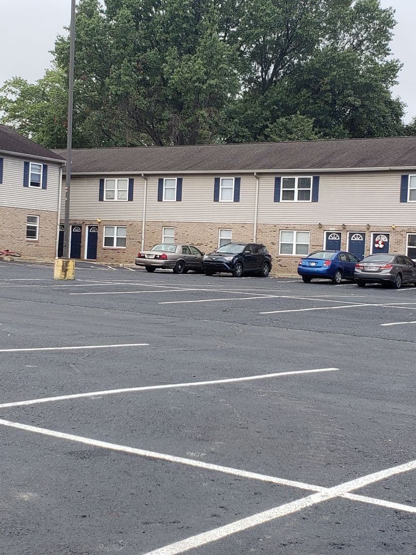 Evansville Apartment: Jefferson Ave