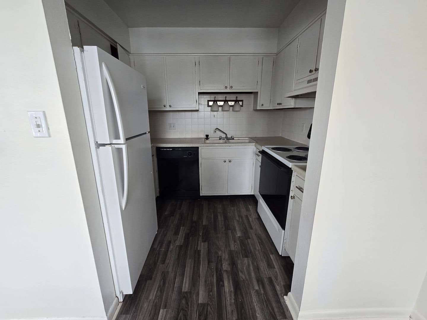 Evansville Apartment: 4982 Tippecanoe Dr.