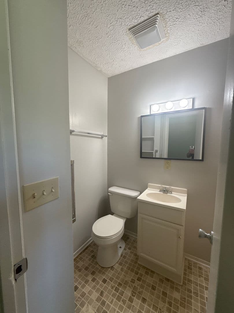 Newburgh Apartment: N Fourth Street-  Jefferson Apartments