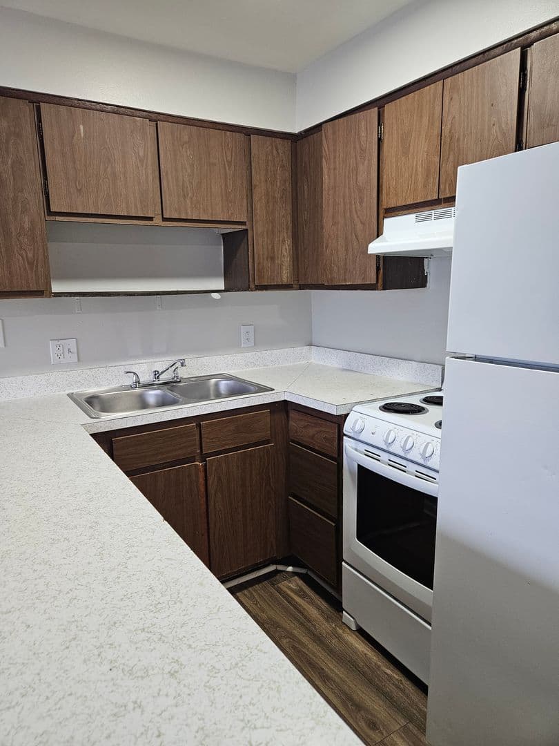 Evansville Apartment: 4982 Tippecanoe Dr.