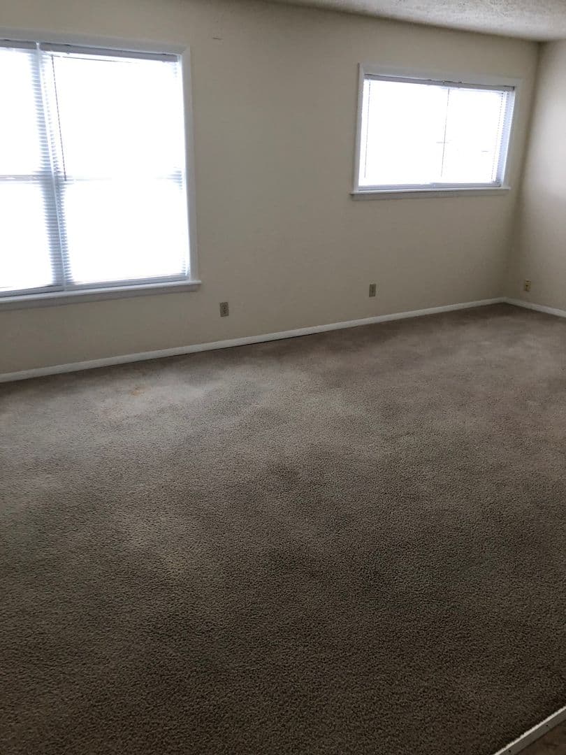 Mt Vernon Apartment: S Edson Street