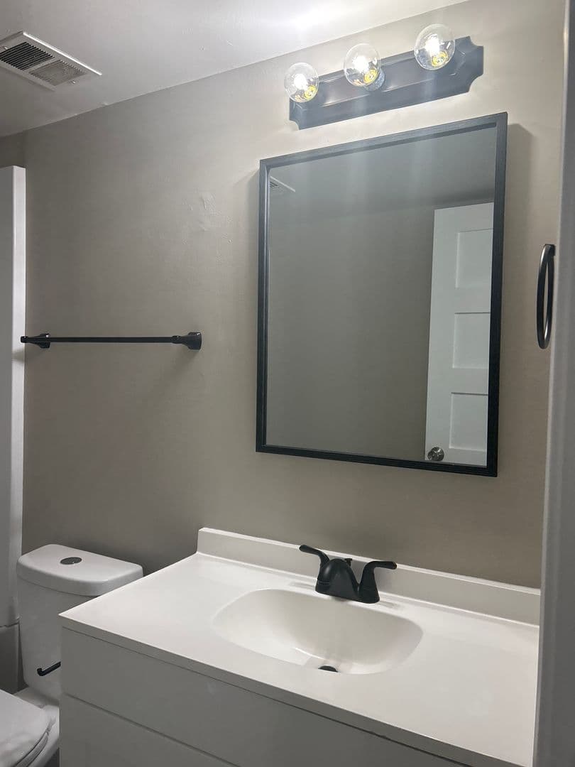 Evansville Apartment: 3110 Mt Vernon Ave