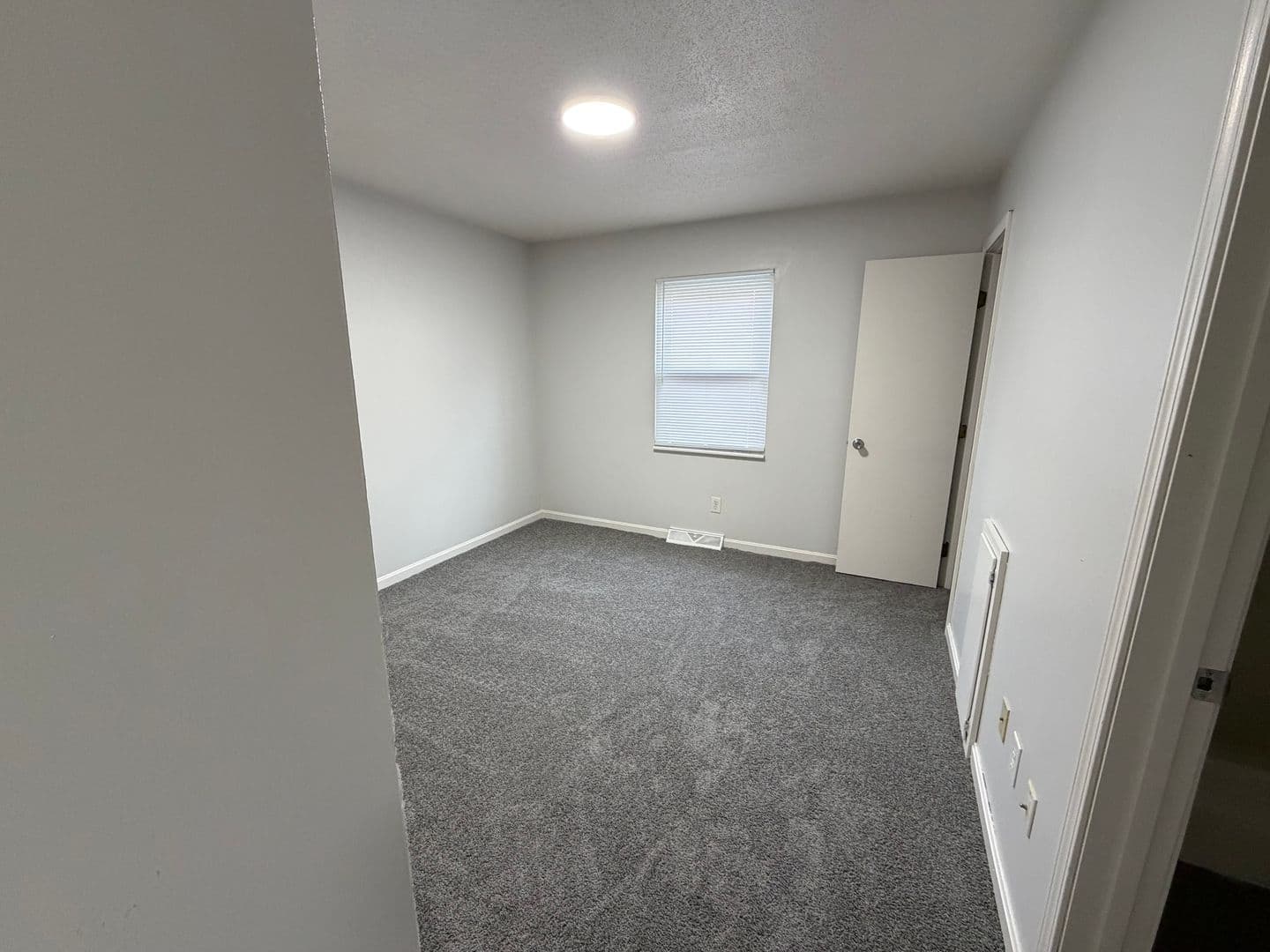 Mt. Vernon Apartment: 509 Green Valley Dr - Apt #22