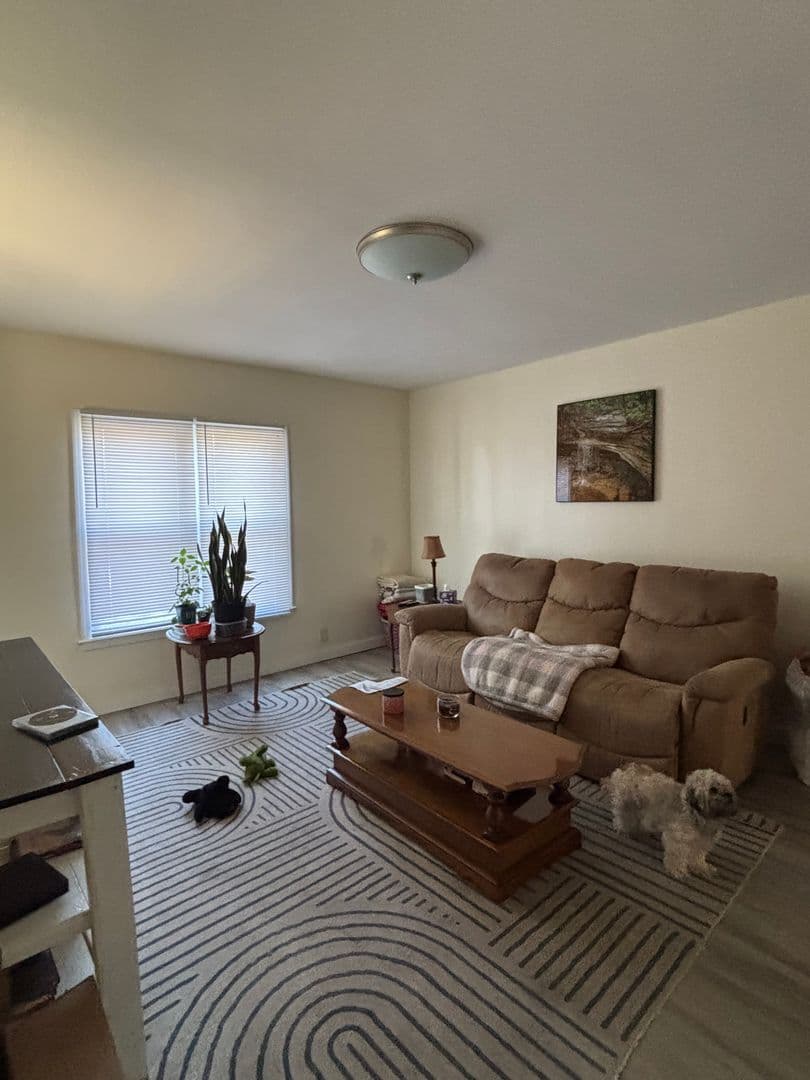 Sebree House: 5493 St RTE 132E