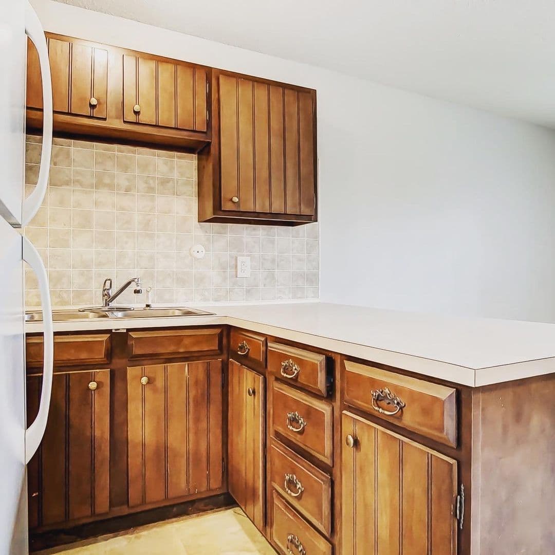 Mt. Vernon Apartment: 509 Green Valley Dr - Apt #27