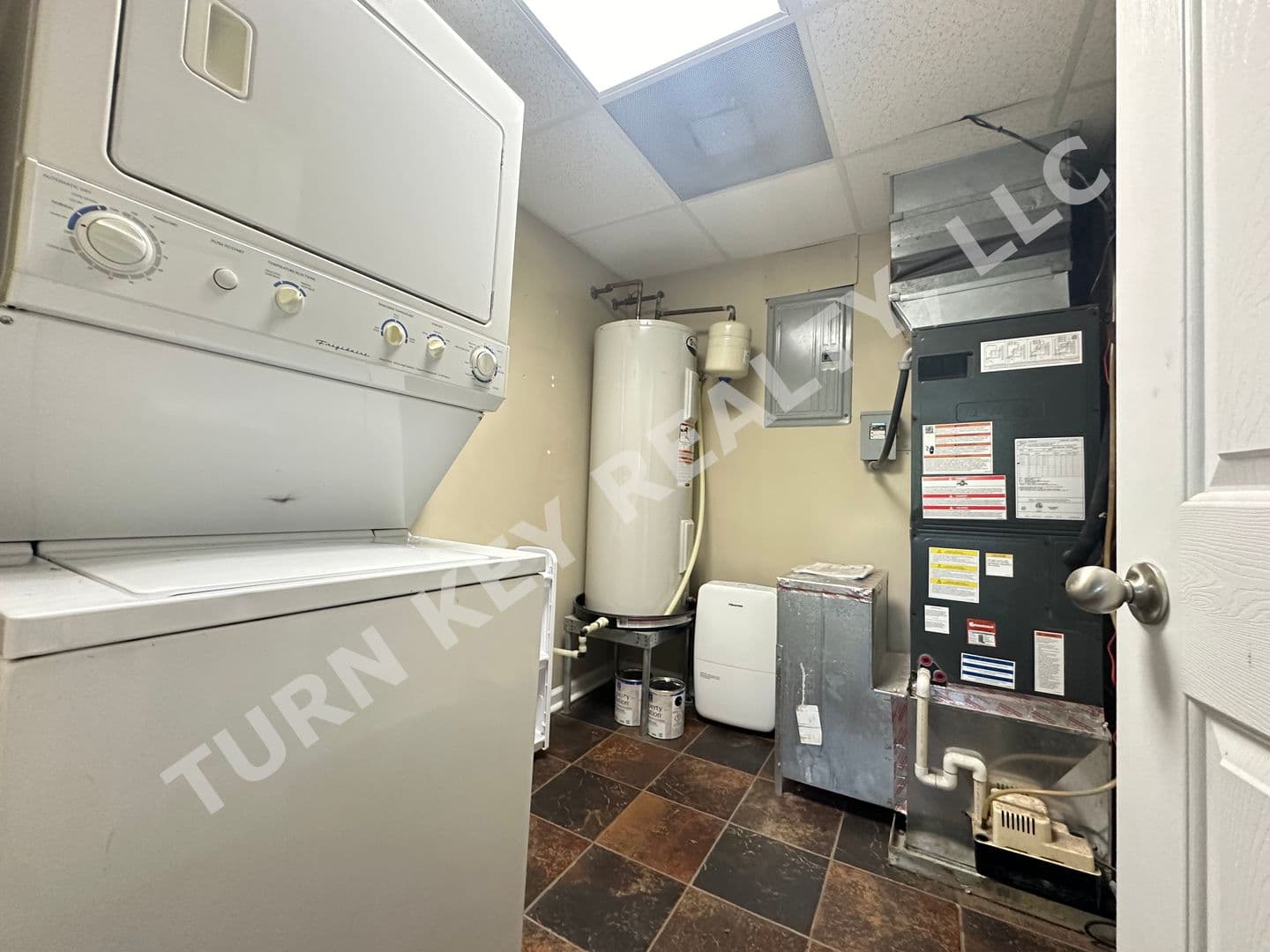 Hayden Apartment: 110 Clay Drive