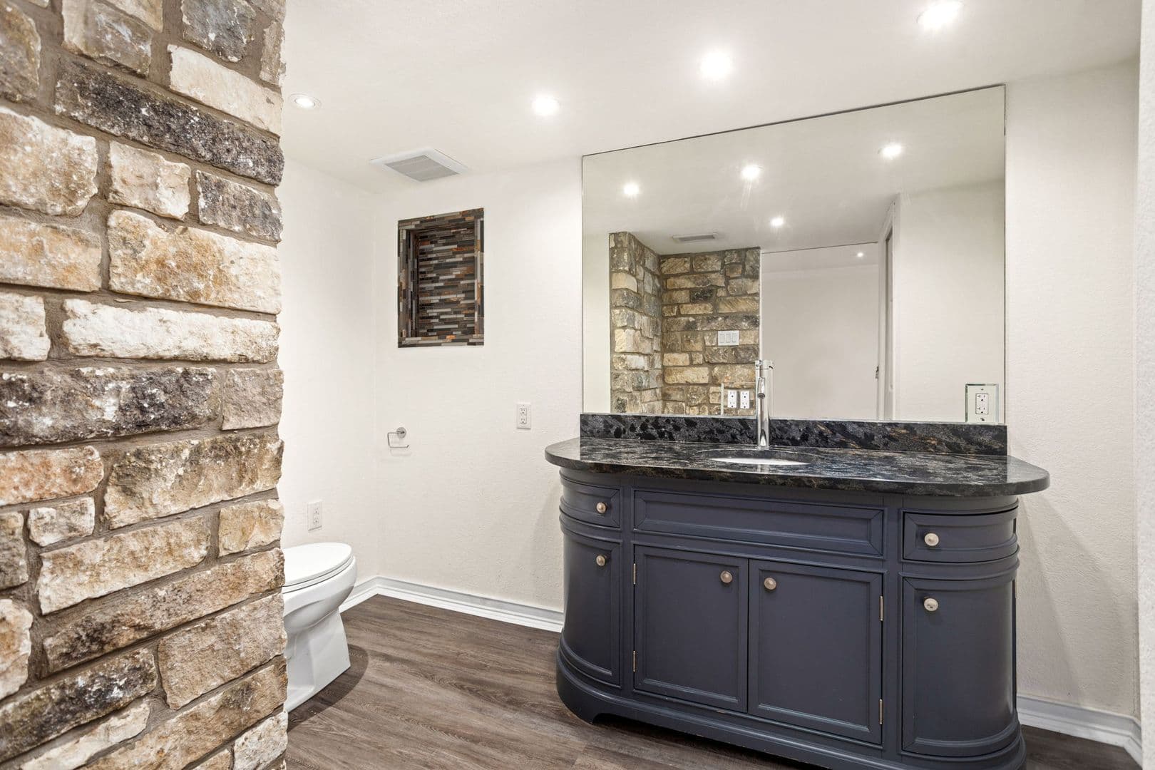 SAN ANTONIO House: 205 CHICHESTER PLACE #16