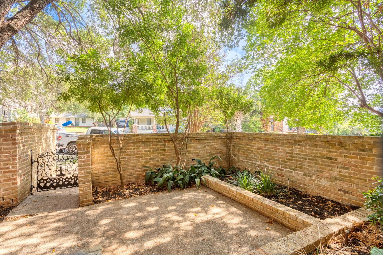 SAN ANTONIO House: 205 CHICHESTER PLACE #16
