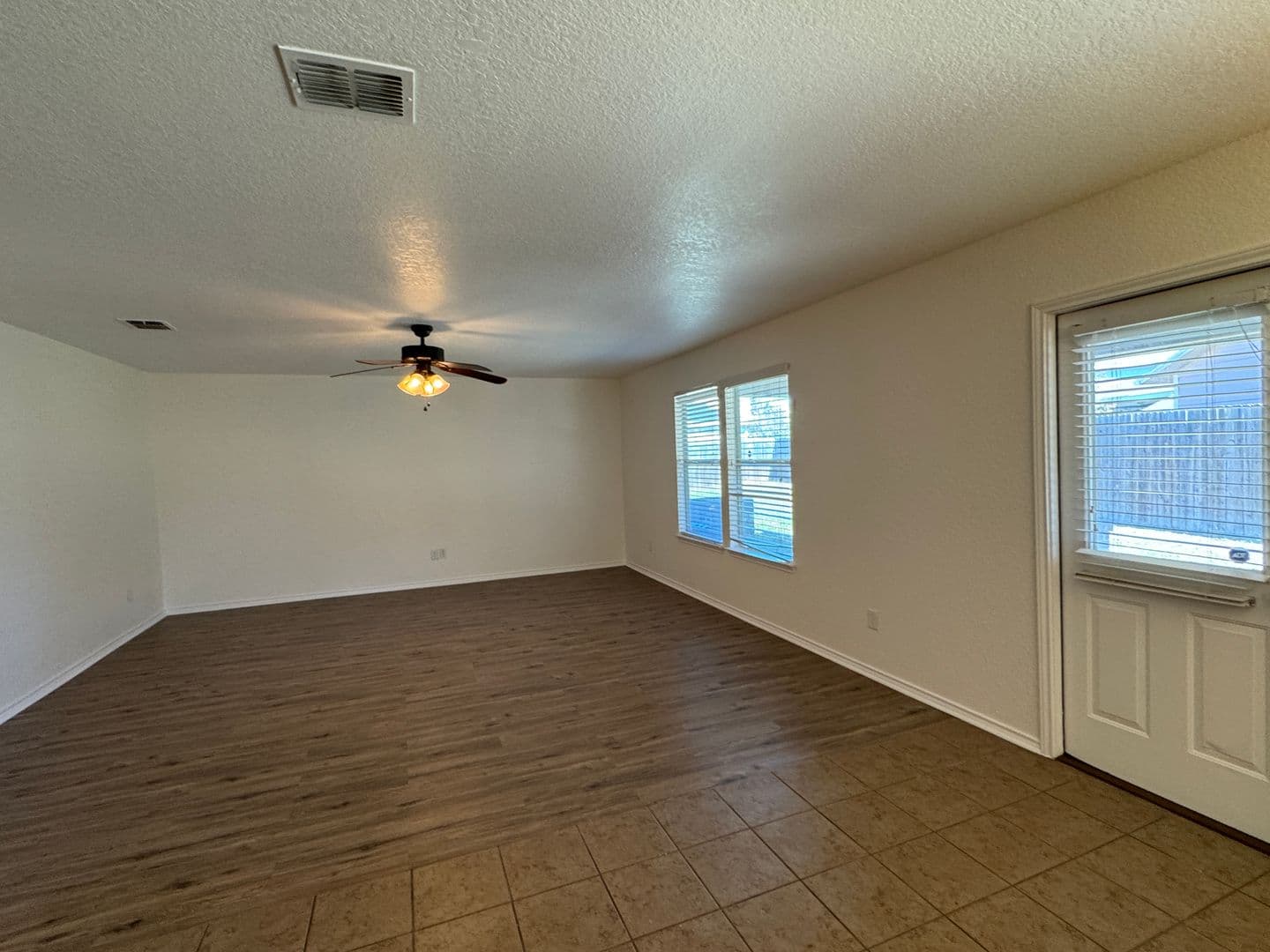 SAN ANTONIO House: 9022 WALKING CRK