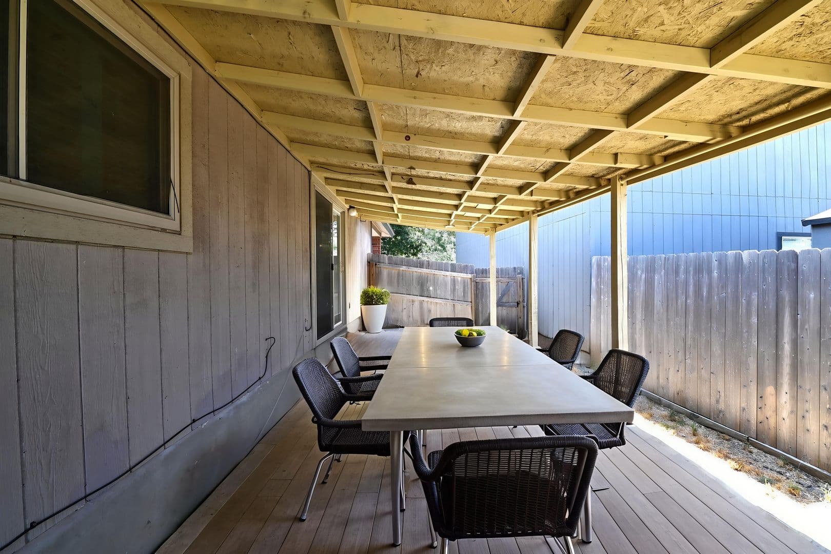 San Antonio House: 5439 CHAMPIONS HILL