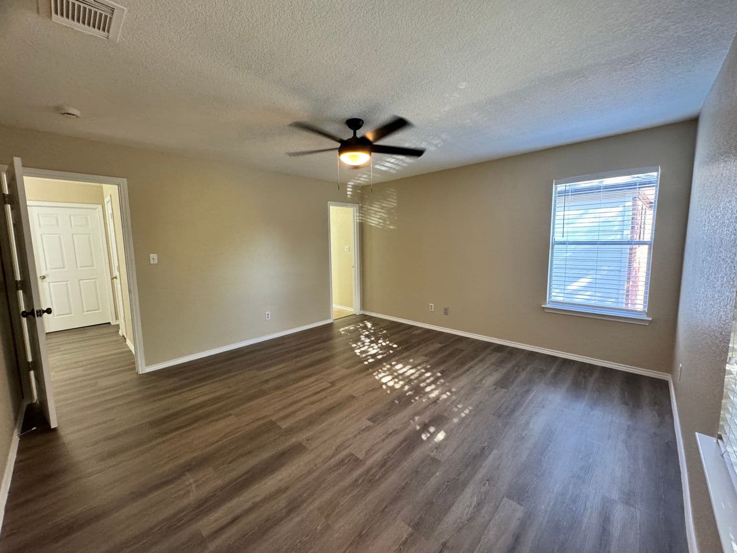 SAN ANTONIO House: 2218 BEDFORD STAGE