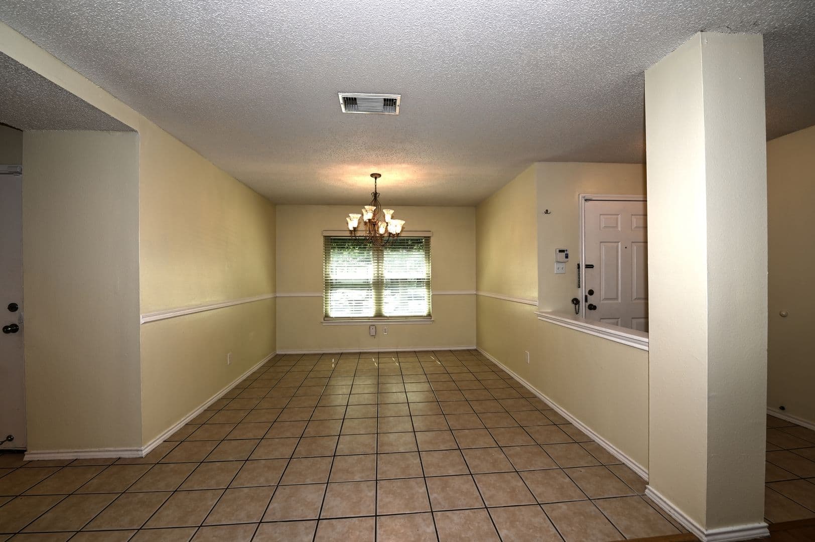 San Antonio House: 5439 CHAMPIONS HILL
