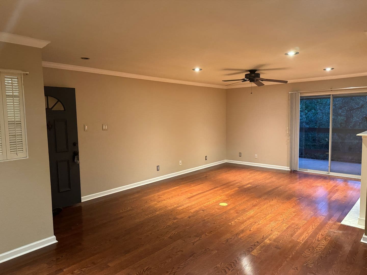 SAN ANTONIO House: 11311 SIR WINSTON UNIT #508
