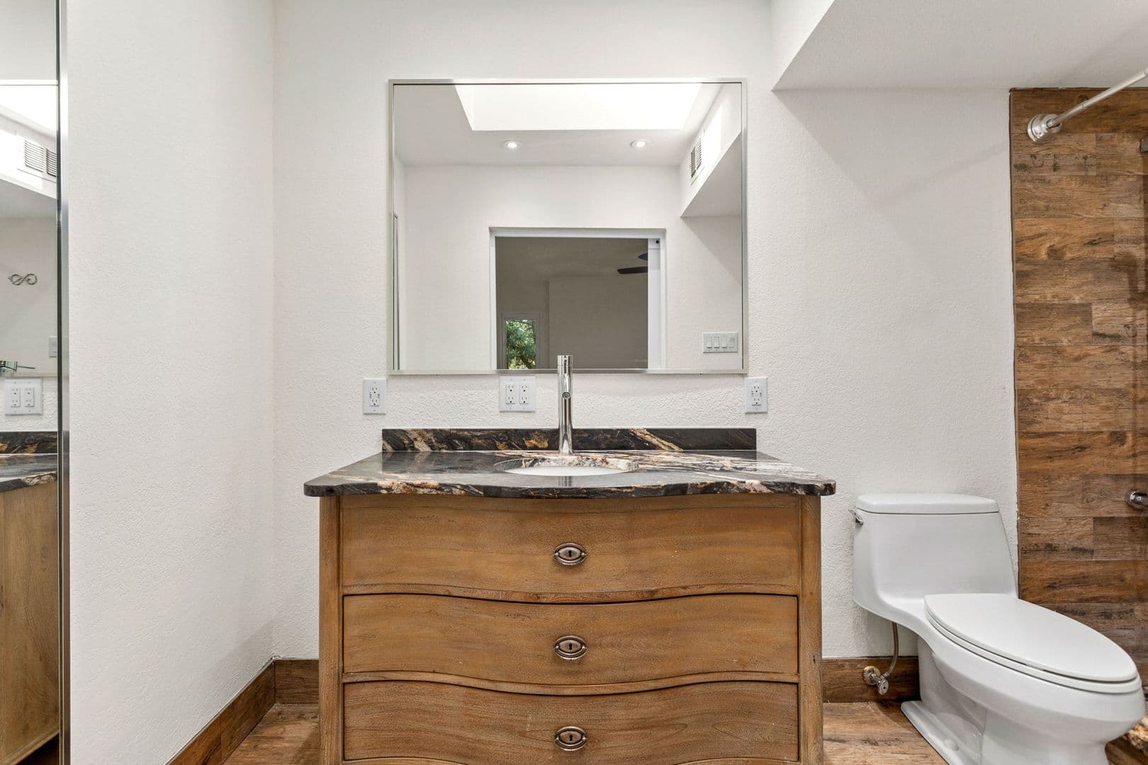 SAN ANTONIO House: 205 CHICHESTER PLACE #16