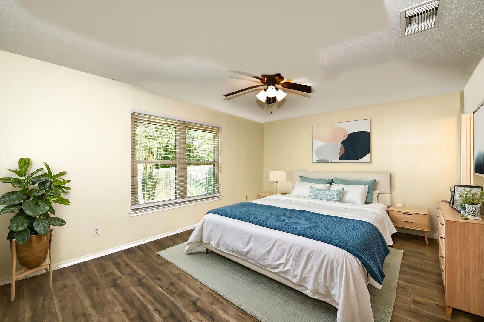 San Antonio House: 5439 CHAMPIONS HILL