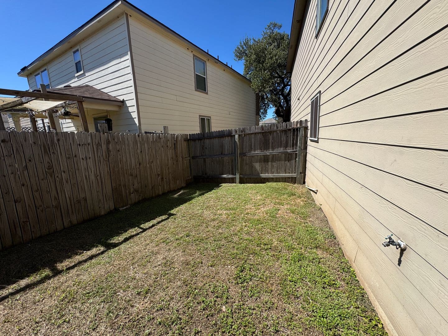 SAN ANTONIO House: 9022 WALKING CRK