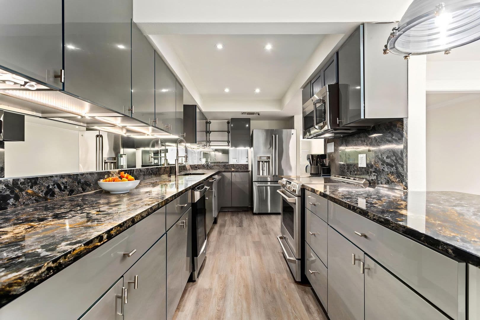 SAN ANTONIO House: 205 CHICHESTER PLACE #16