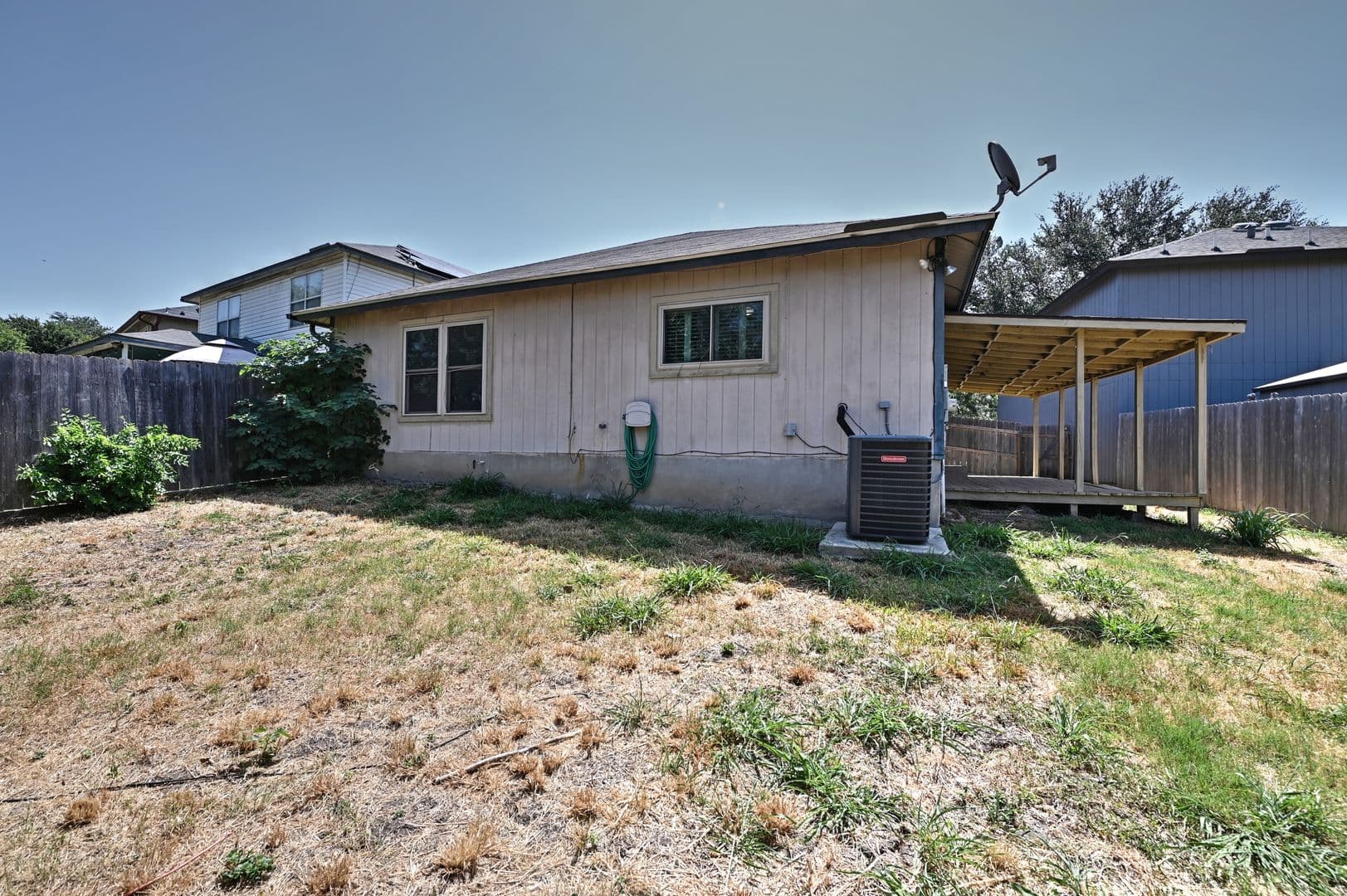 San Antonio House: 5439 CHAMPIONS HILL