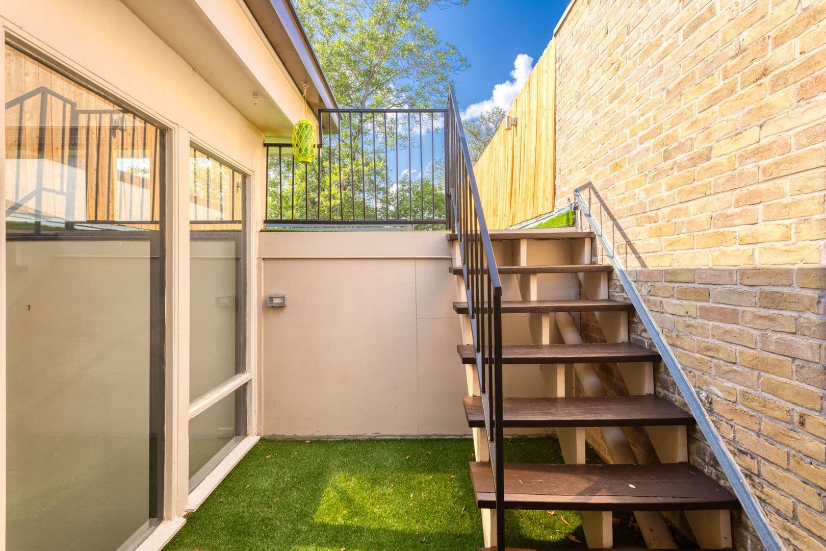 SAN ANTONIO House: 205 CHICHESTER PLACE #16