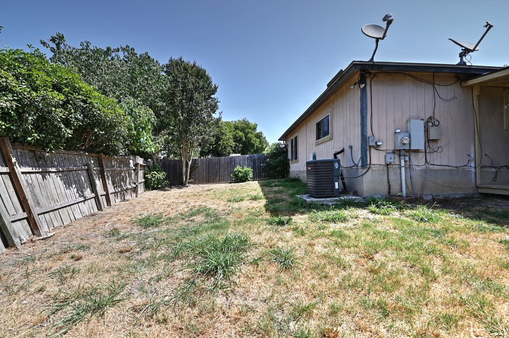 San Antonio House: 5439 CHAMPIONS HILL