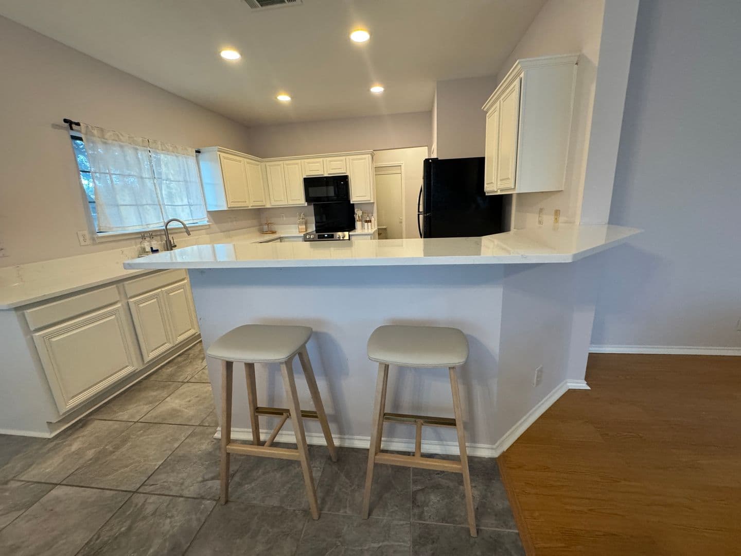 SAN ANTONIO House: 206 MESA LOOP