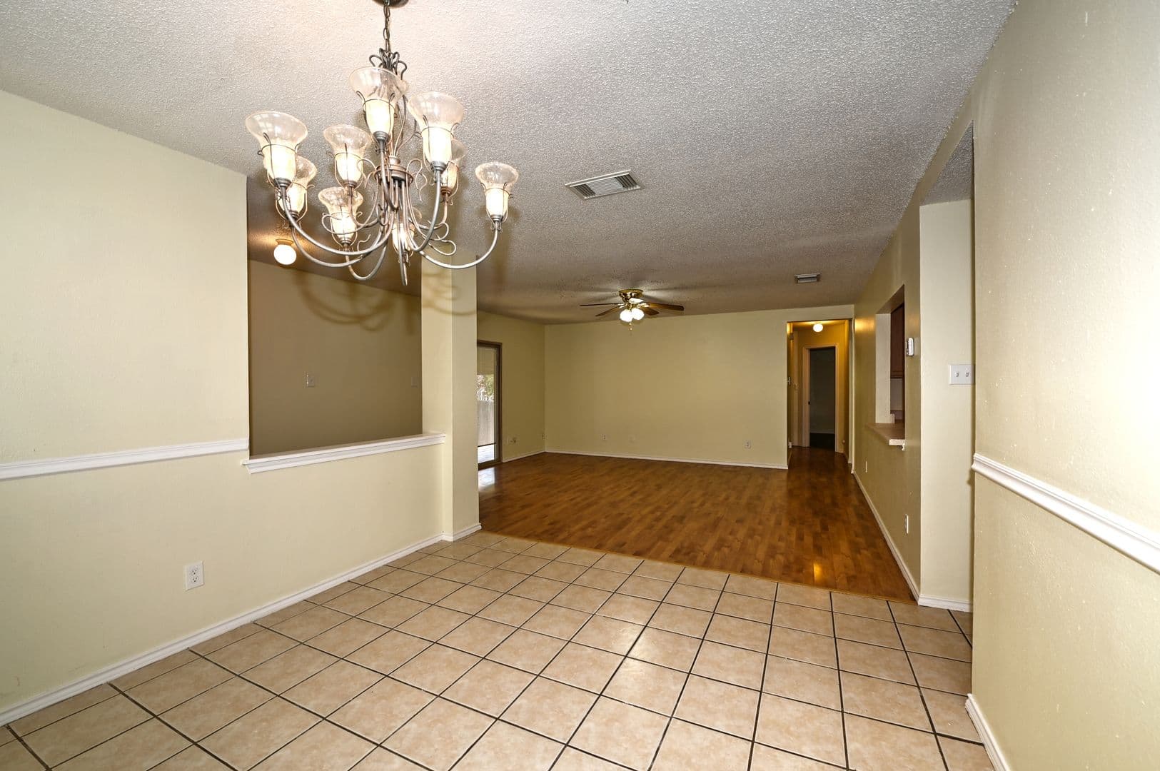 San Antonio House: 5439 CHAMPIONS HILL
