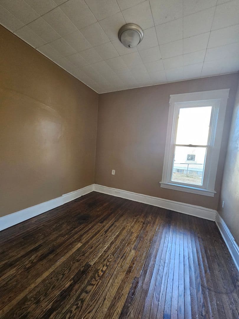 Peoria House: 522 Sloan St