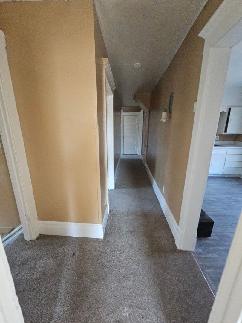 Peoria Apartment: 706 Spring St