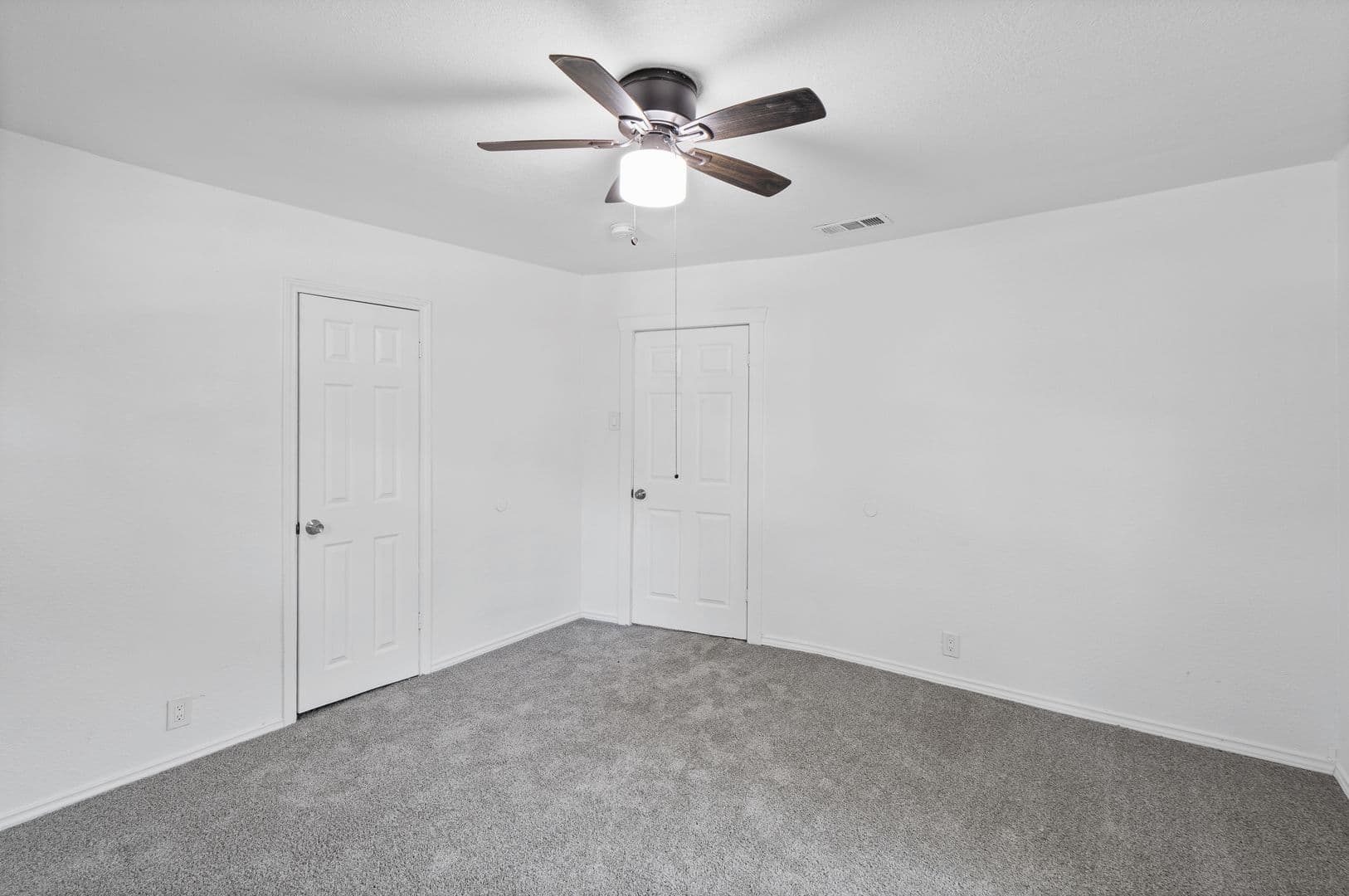 Fort Worth House: 2515 Yeager St