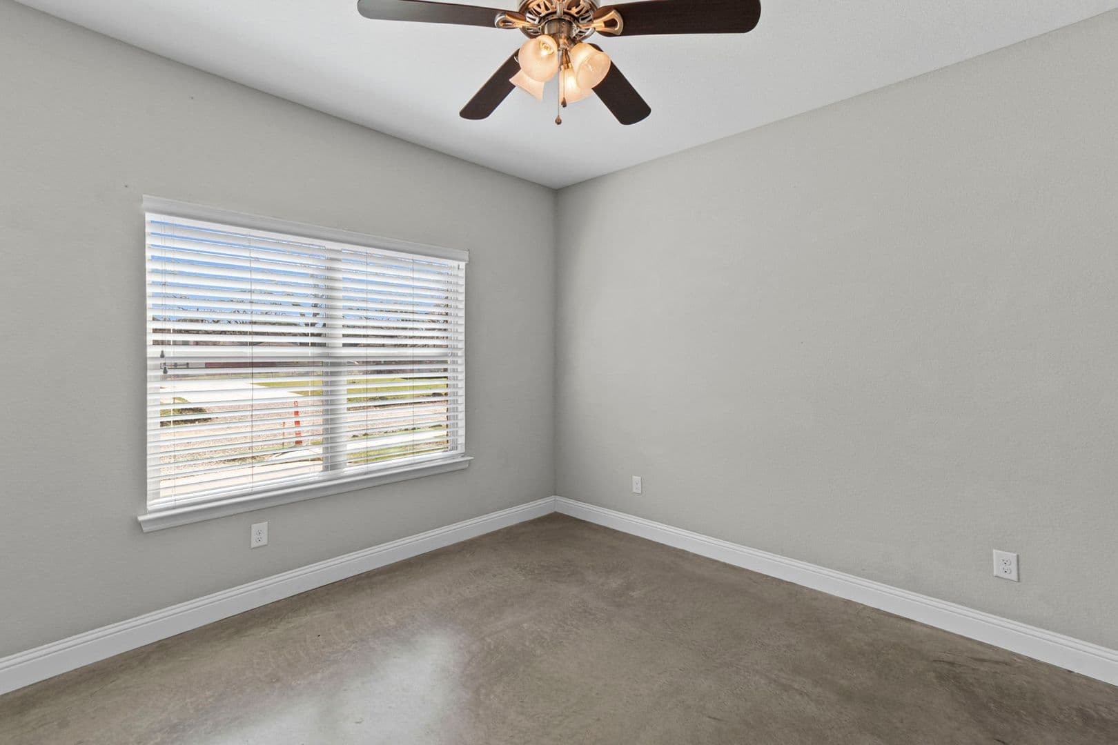 Fort Worth House: 2800 Gordon Ave