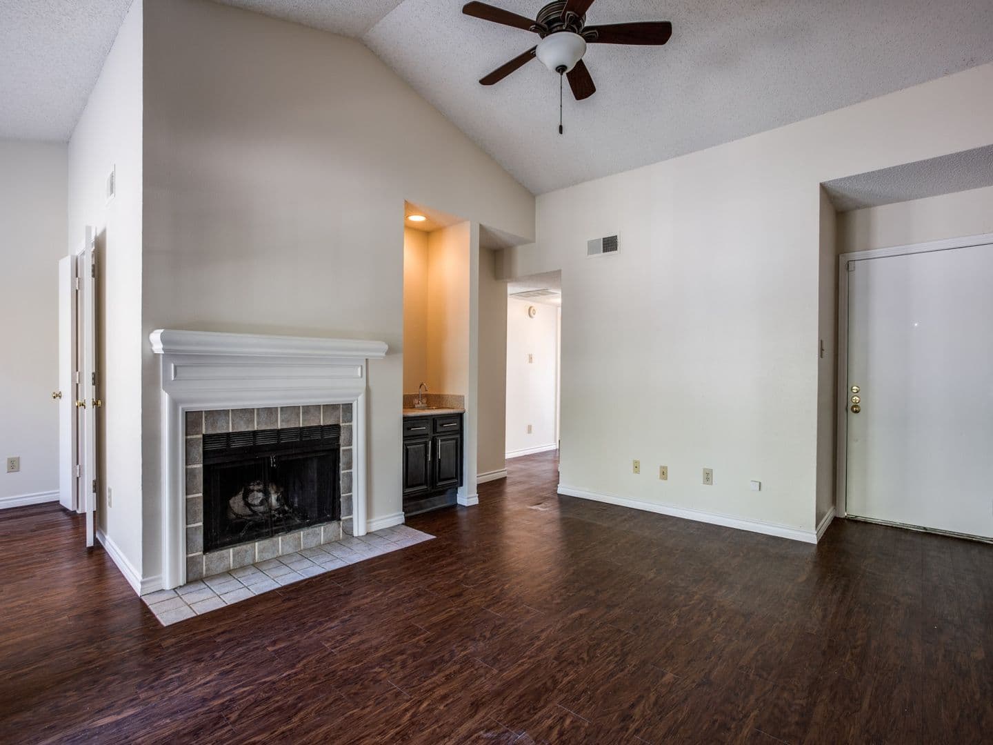 Dallas House: 8550 Fair Oaks Crossing #204