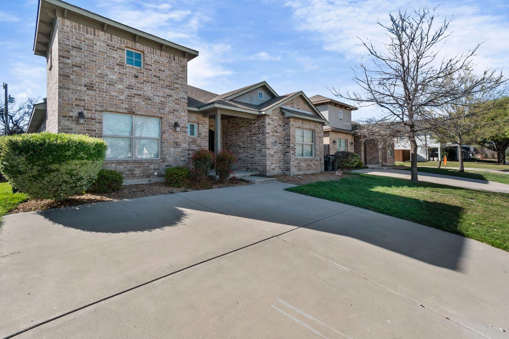Fort Worth House: 2806 Gordon Ave