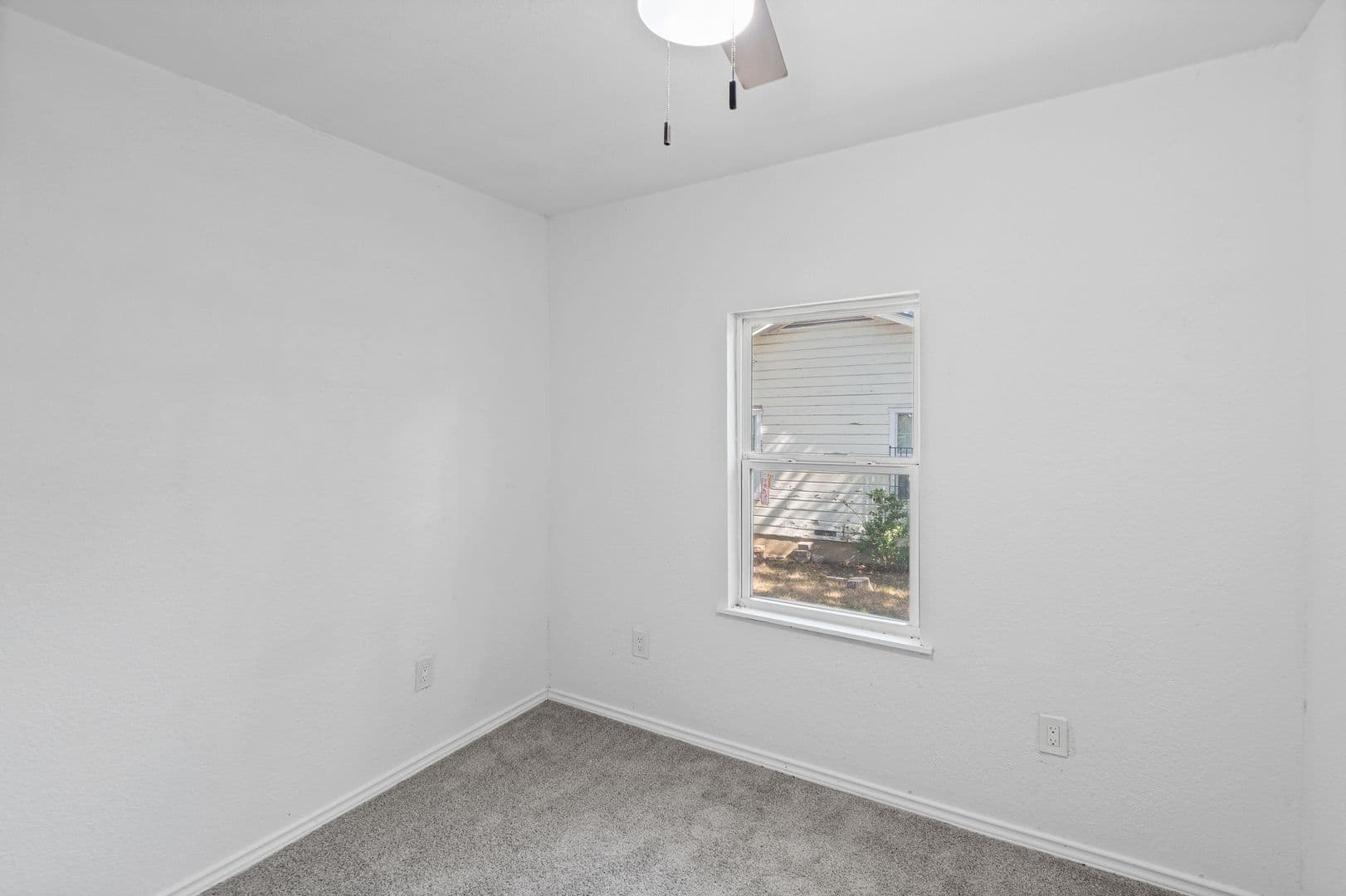 Fort Worth House: 2515 Yeager St