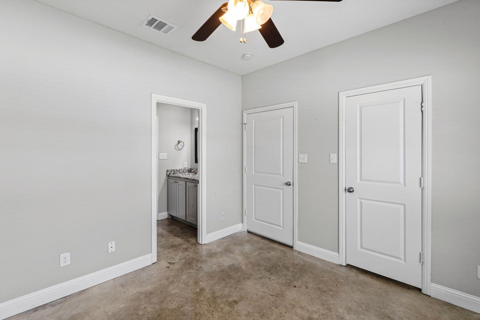 Fort Worth House: 2704 Gordon Ave - 1