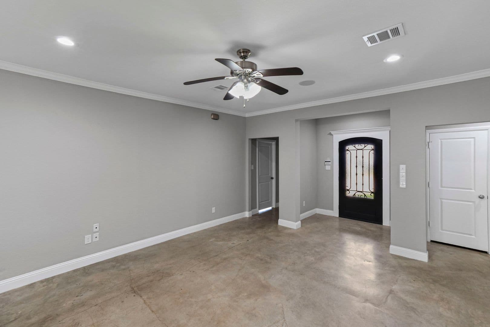Fort Worth House: 2710 Gordon Ave. - 1