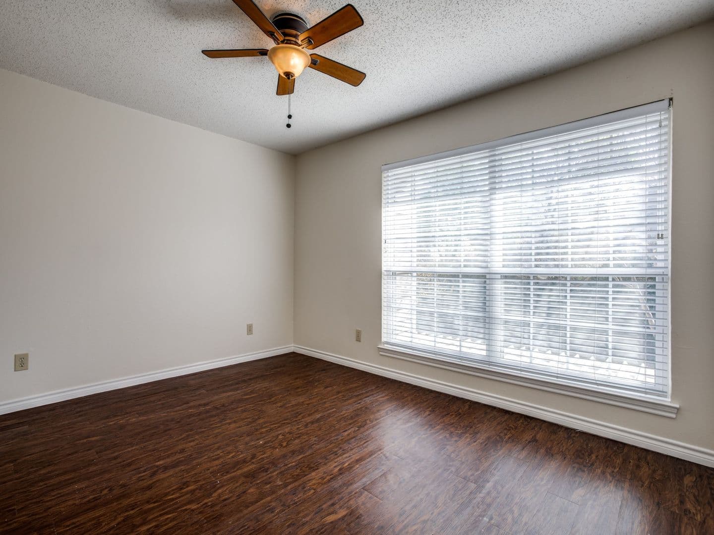 Dallas House: 8550 Fair Oaks Crossing #204