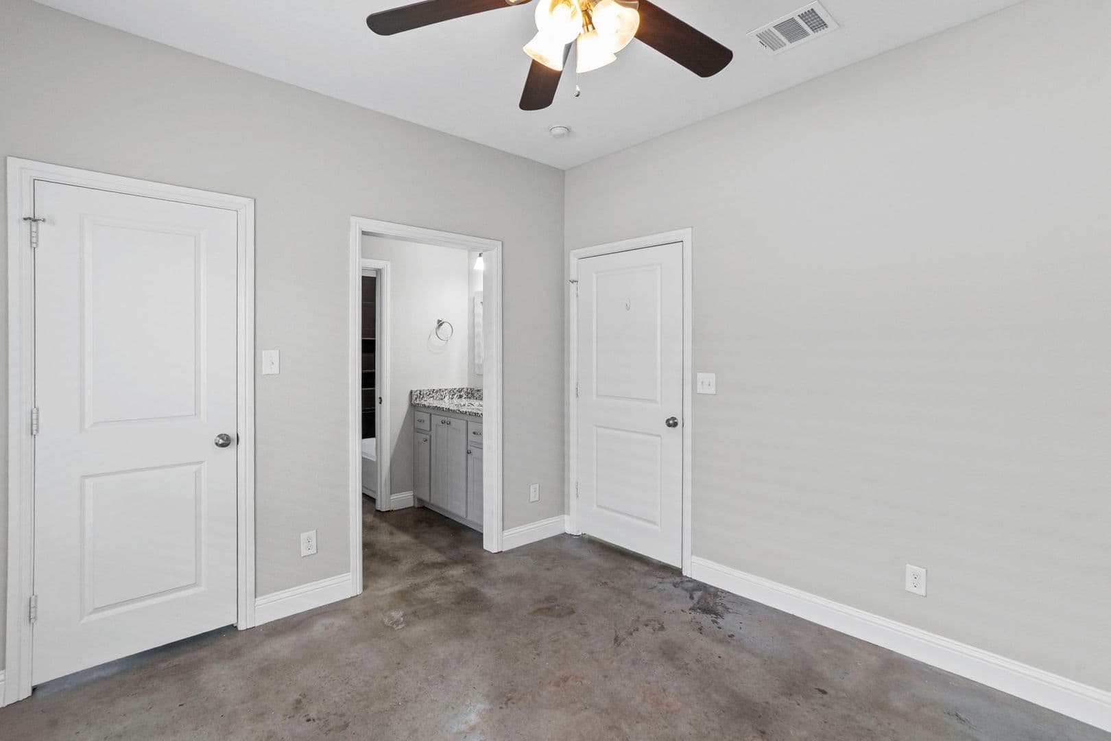 Fort Worth House: 2704 Gordon Ave - 1