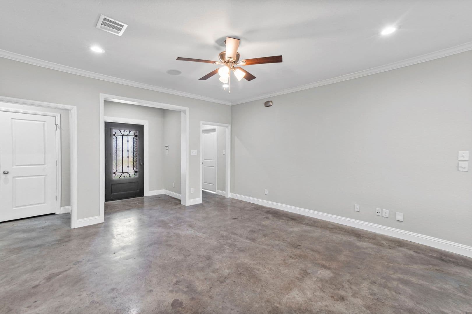 Fort Worth House: 2704 Gordon Ave - 1