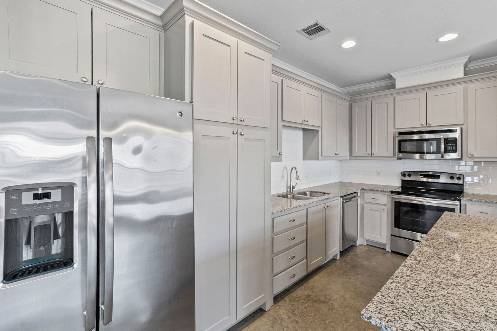 Fort Worth House: 2800 Gordon Ave