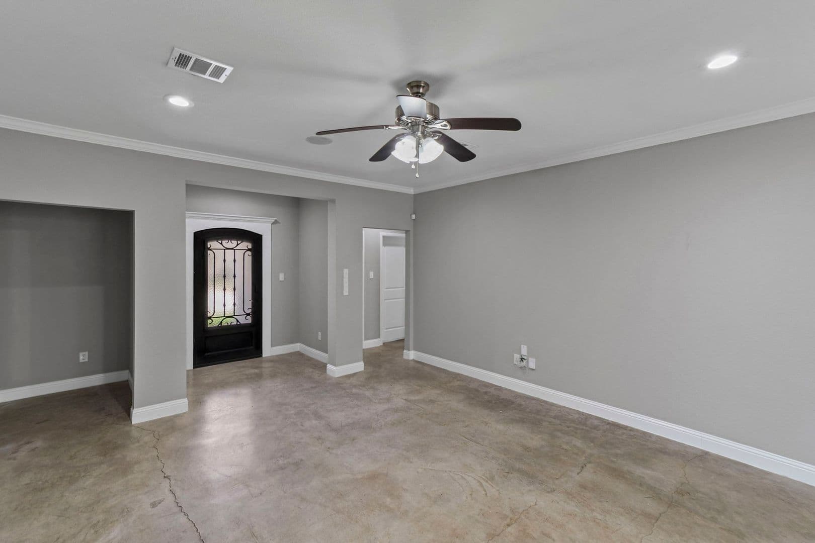 Fort Worth House: 2710 Gordon Ave. - 1
