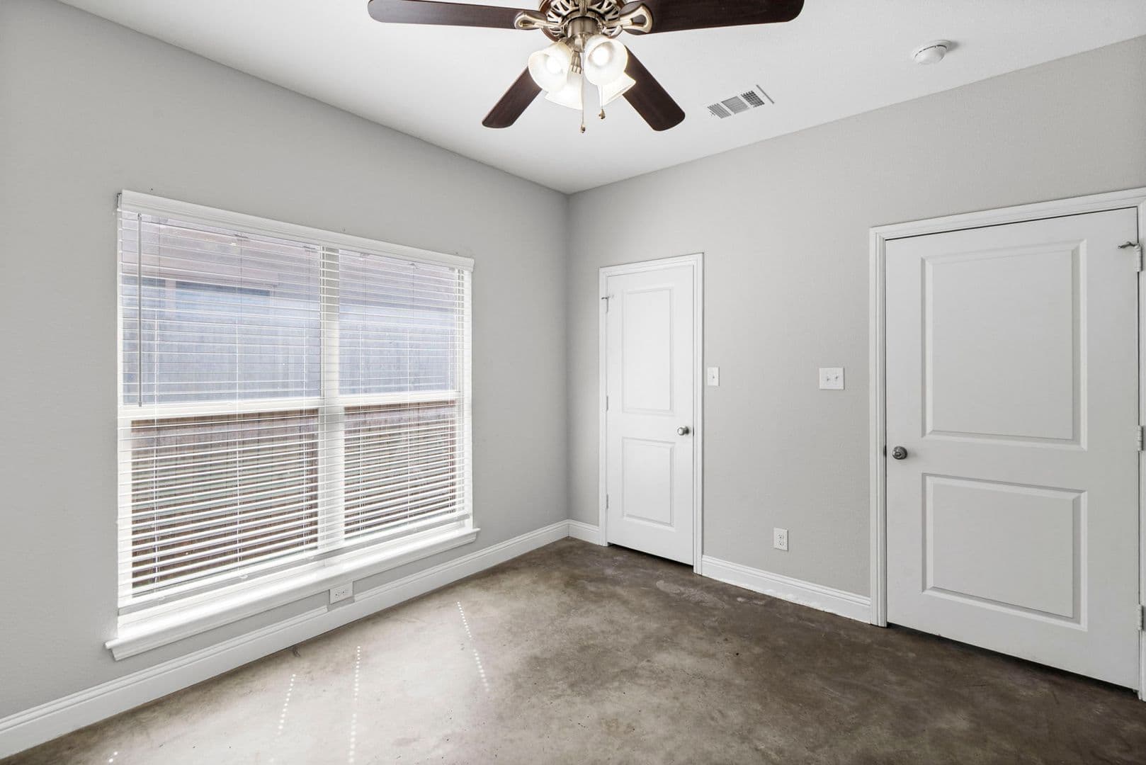 Fort Worth House: 2704 Gordon Ave - 1