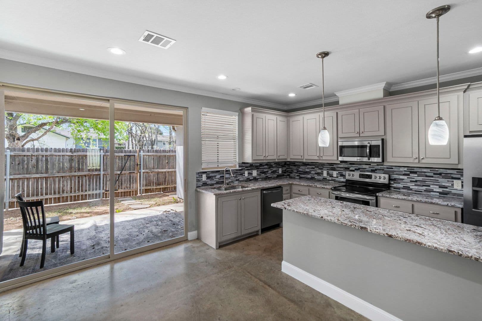 Fort Worth House: 2710 Gordon Ave. - 1