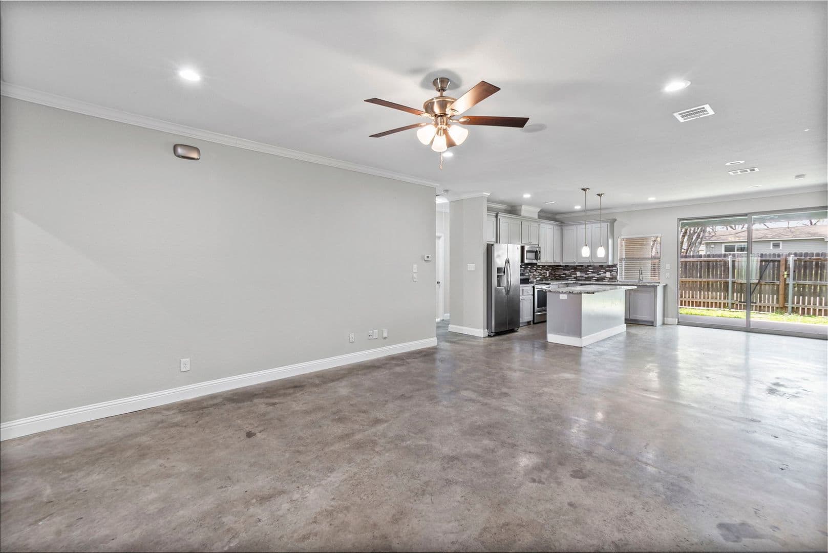 Fort Worth House: 2704 Gordon Ave - 1