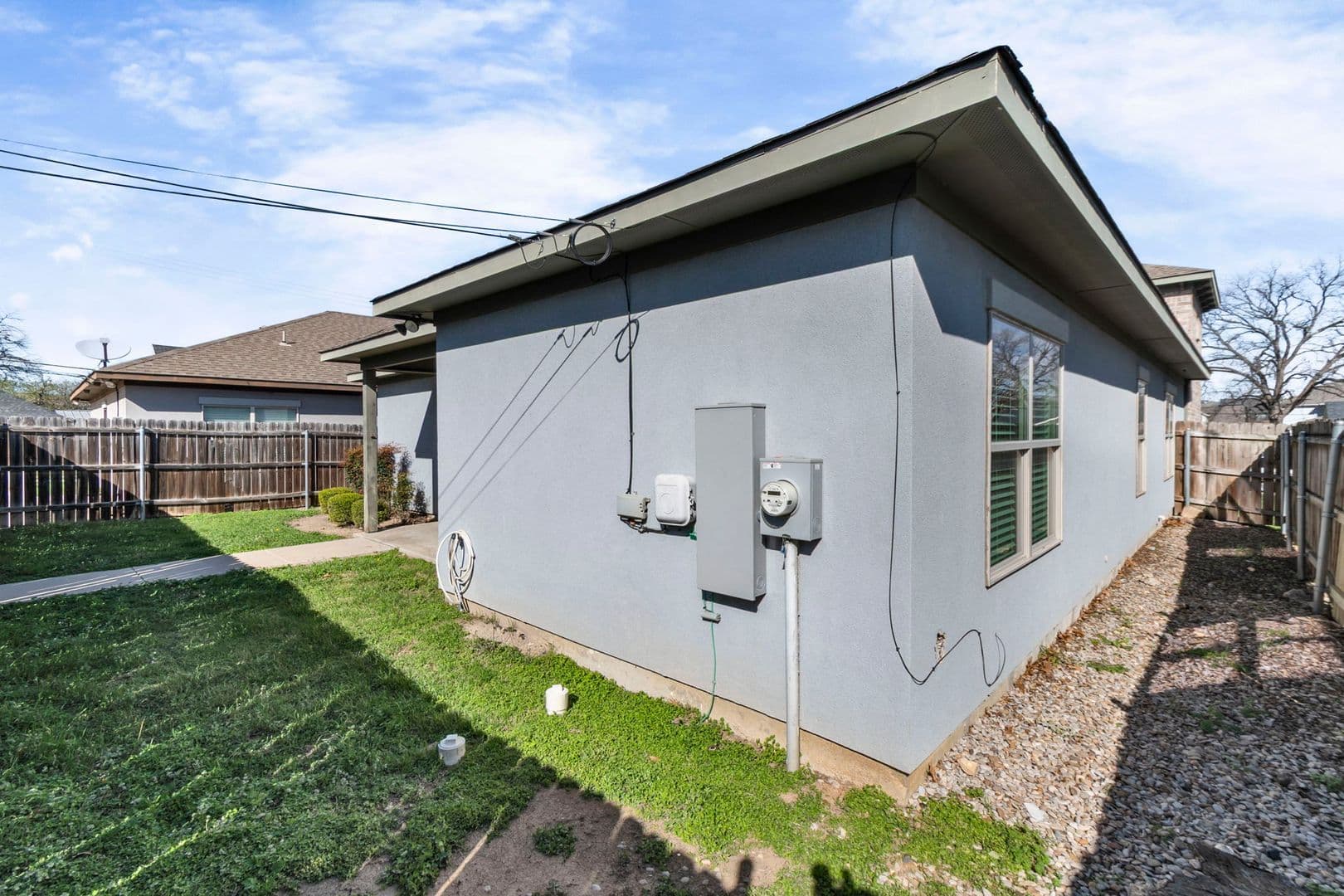 Fort Worth House: 2806 Gordon Ave