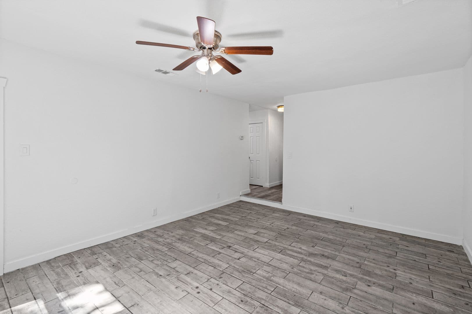 Fort Worth House: 2515 Yeager St