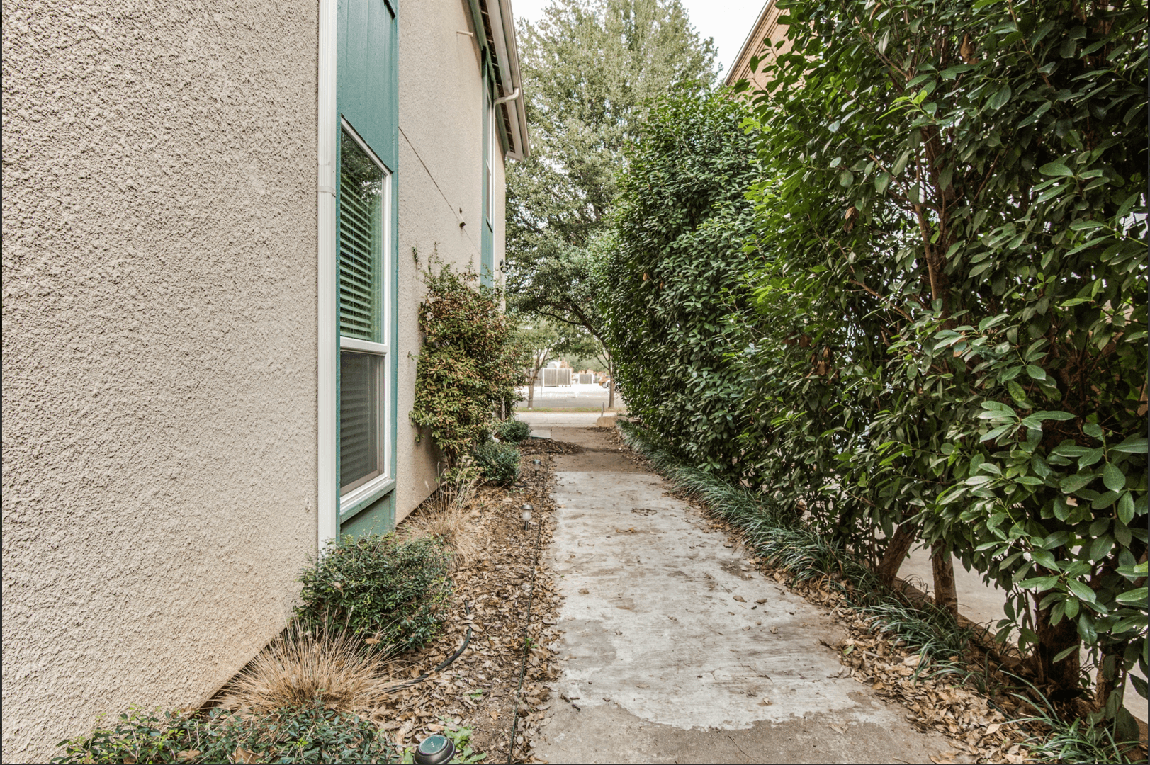 Dallas Apartment: 3907 Gilbert Ave