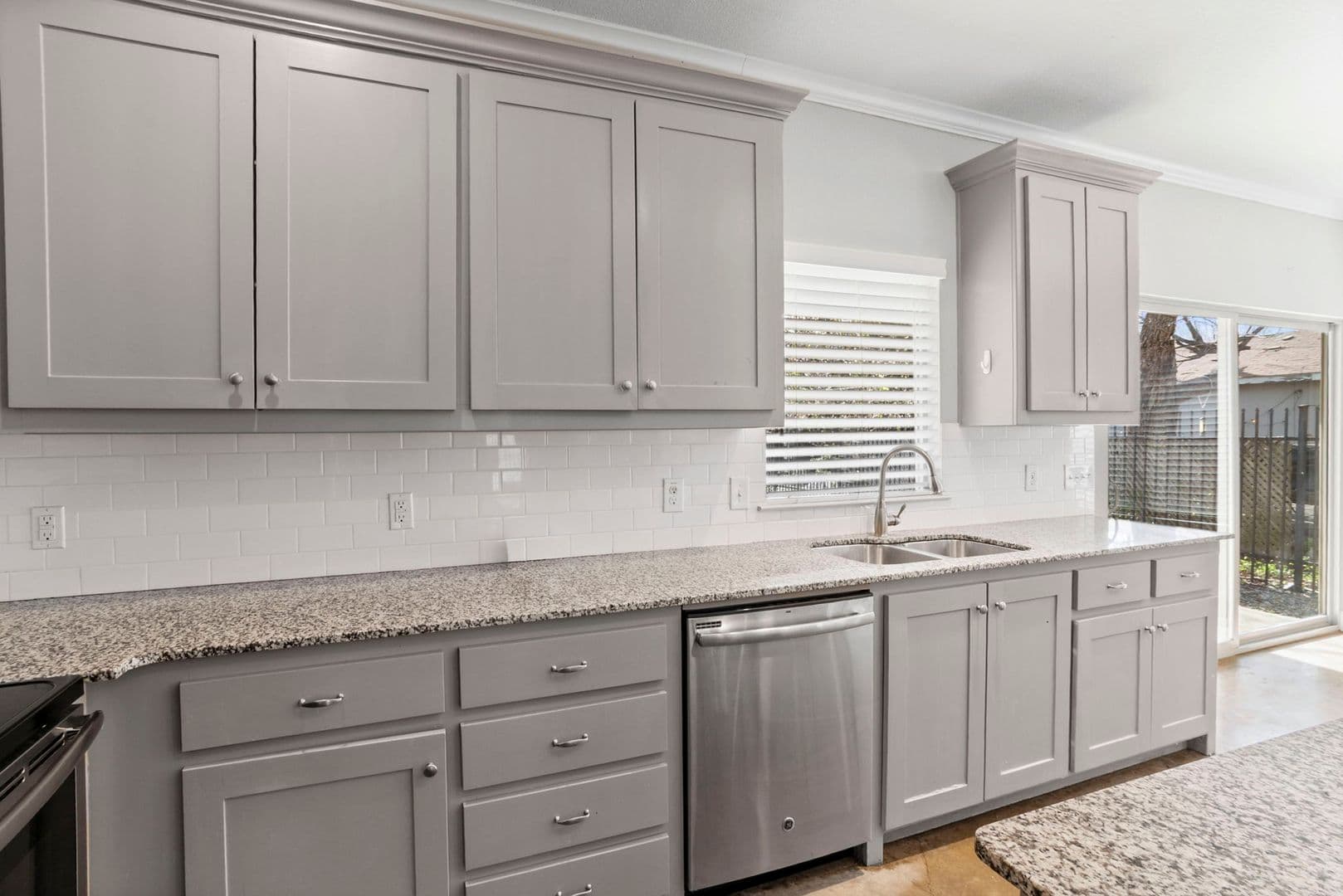 Fort Worth House: 2825 Gordon Ave - 1